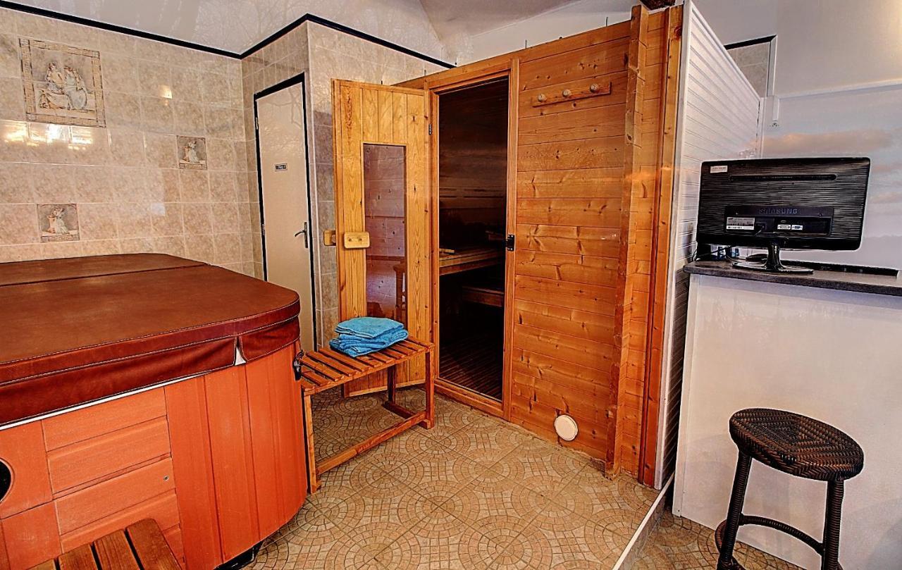 Gite De La Courtaudiere Le Petit-Pressigny Exteriér fotografie